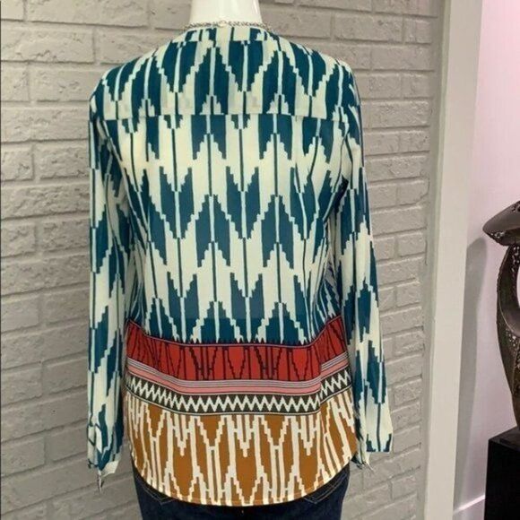 Maeve Anthropologie Rohana Women Astec Print Long Sleeve Blouse Size 0 - Picture 6 of 9